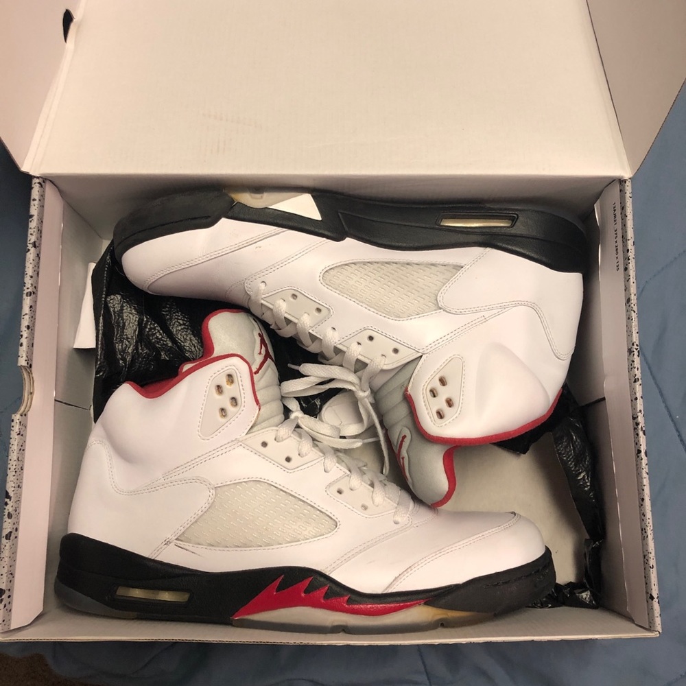 Fire Red Jordan 5s Men’s size 14